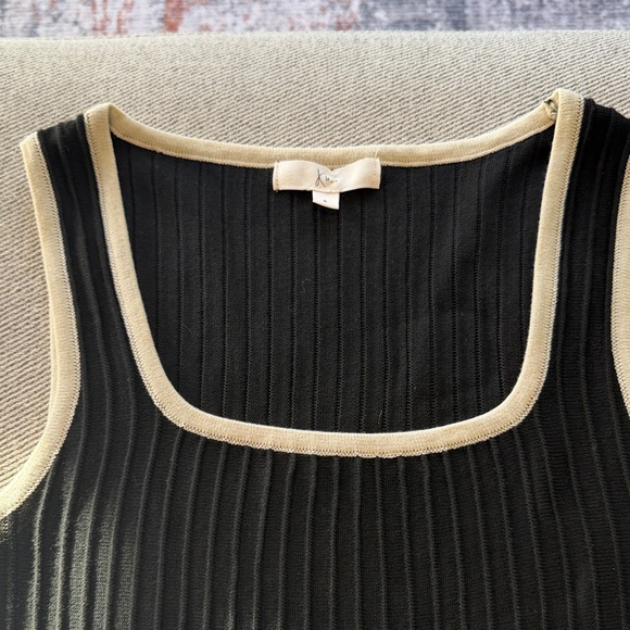 Chic Black Ribbed Mini Dress - Picture 2 of 4